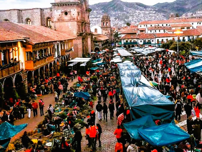 Santurantikuy Traditional Fair Christmas Cusco