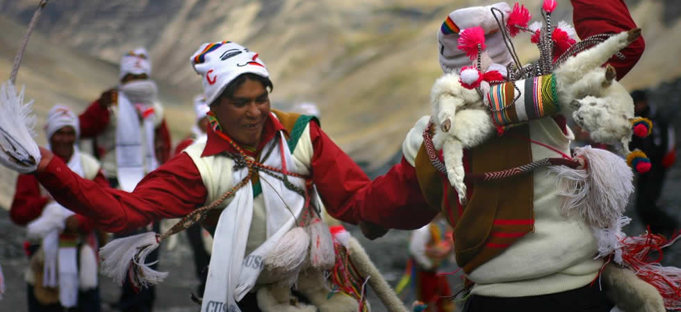 Qoyllur riti Peruvian Festivals