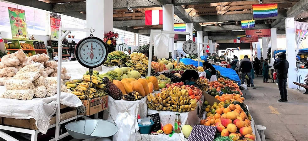 San Blas market